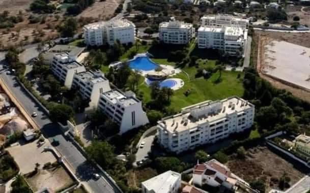 T2+1 - Sousa - With The Pool @ Algarve Apartment Alvor